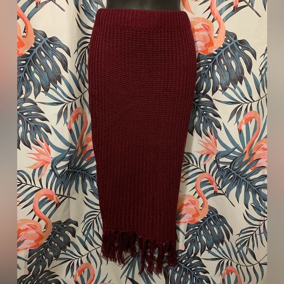 Fashion Nova Dresses & Skirts - Fashion Nova Knitted skirt Sz M